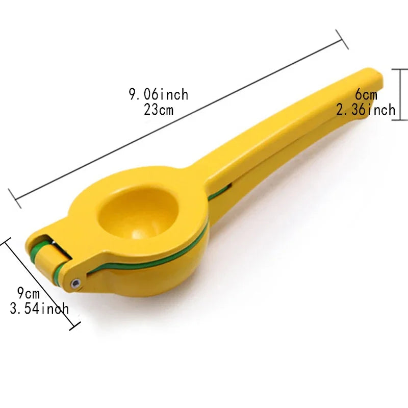 Effortless lemon squeezer with double compartments