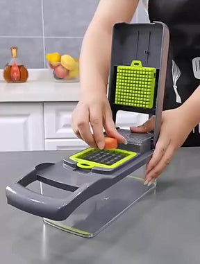 Durable vegetable slicer